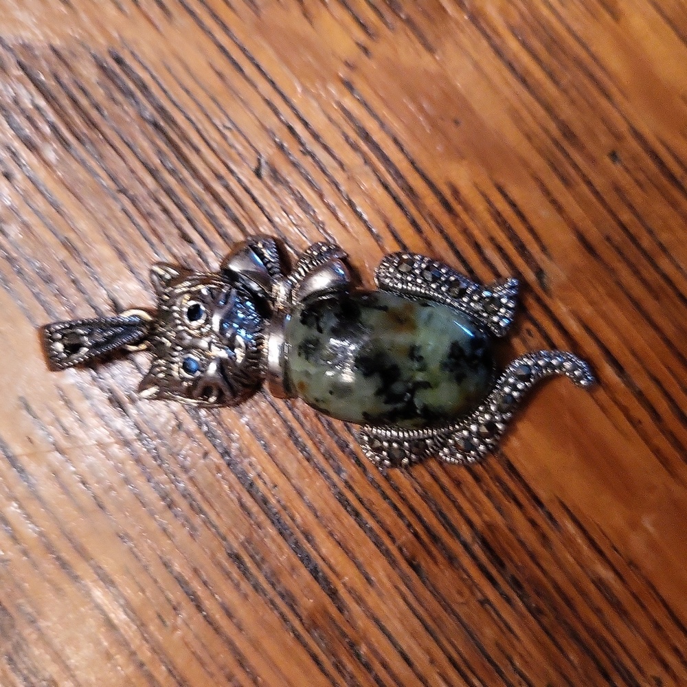 Elegant Sterling Silver Turquoise Cat Pendant